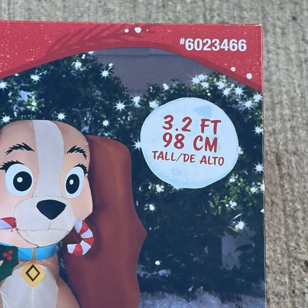 3.2 Foot Lady and the Tramp Disney Holiday Airblown Lighted Yard Inflatable